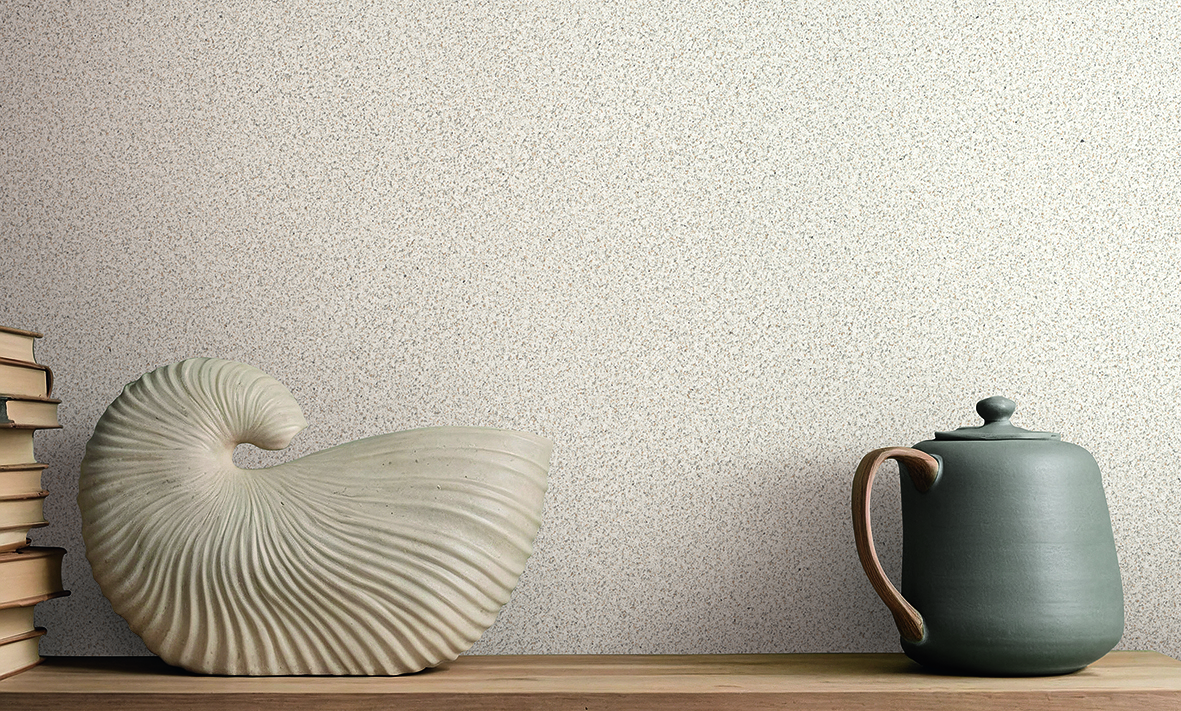 Neutrale Wandfarben in Vanilla Beige mit feiner Struktur, dekorativer Keramik und ruhiger Wohnatmosphäre